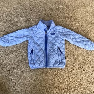 The North Face Size 2t periwinkle coat/jacket